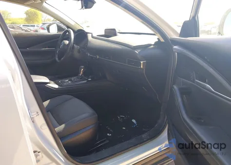 2024 Mazda Cx-30 2.5 S Select Sport z USA, uszkodzony, nr VIN 3MVDMBBM1RM652295